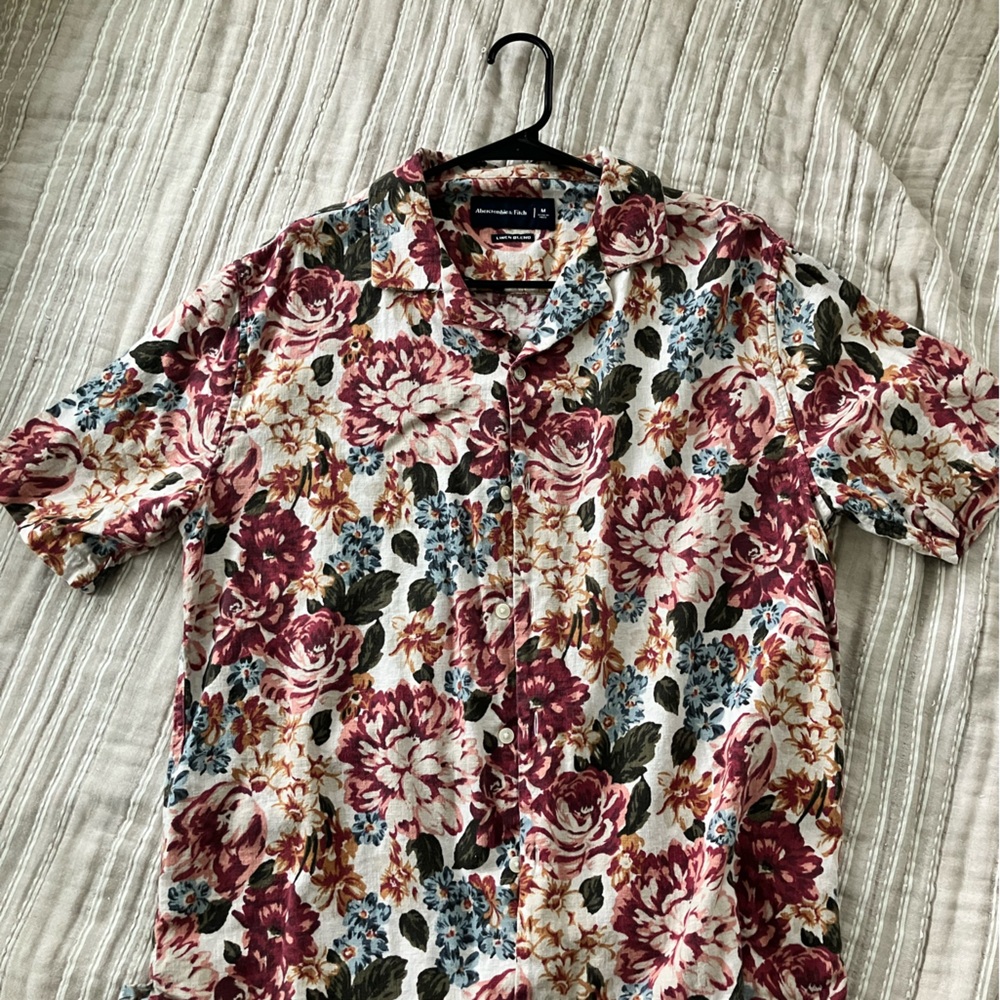 Abercrombie linen blend short sleeve button down
